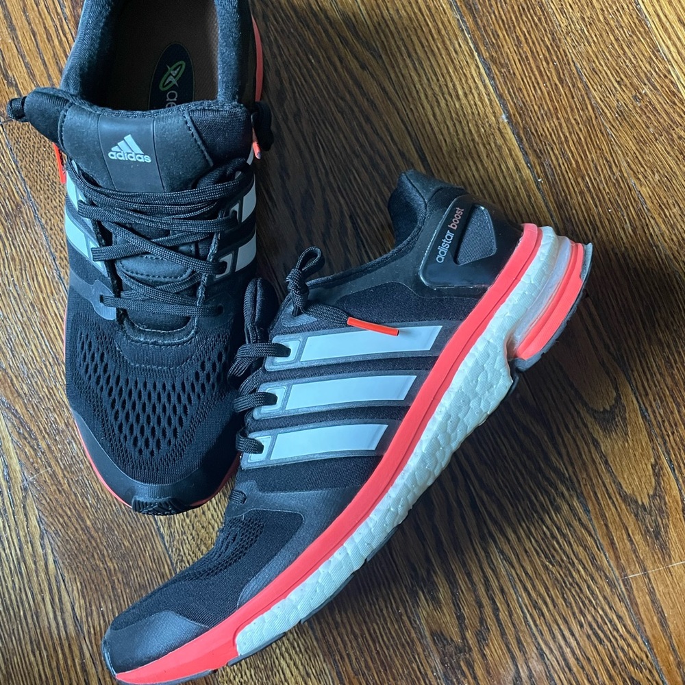 Adidas Boost Sneakers. Black/orange